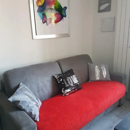 Studio Entierement Meuble