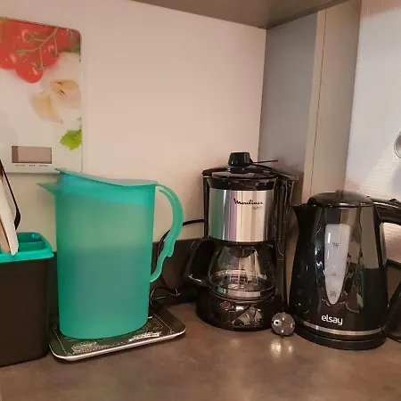 Studio Entierement Meuble Apartment
