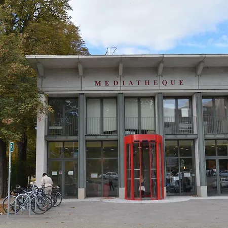 Studio Entierement Meuble